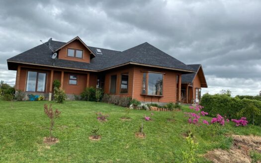 Parcela de agrado con casa habitación en venta, comuna de Osorno